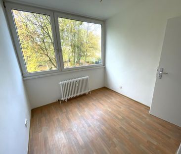 Einzug im Februar! Gute aufgeteilte 3-Zimmer-Wohnung in Wolfsburg V... - Photo 3