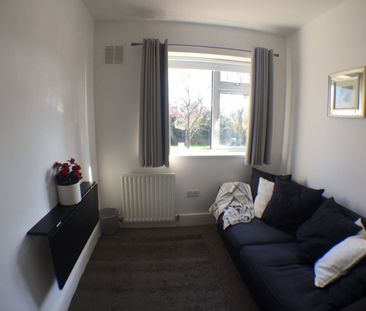 Room in a Shared House, East Ferry Road, E14 - Photo 1