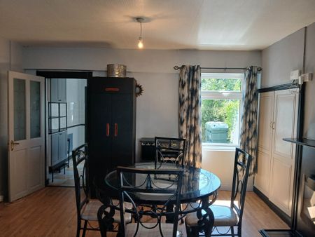 37 Mitchell`s Terrace, Athlone, Co. Westmeath, N37 K2Y8 - Photo 4