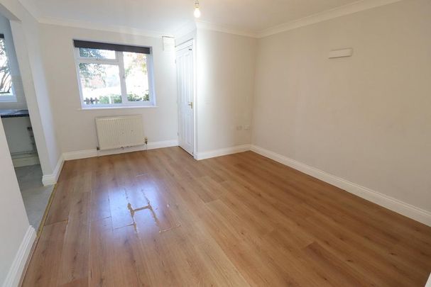 2 bedroom maisonette to rent - Photo 1