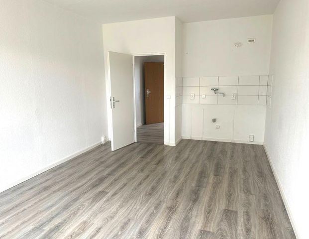 Singleapartment zum verlieben! Dusche + Aufzug + Balkon - Foto 1