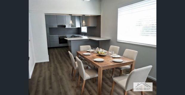 Three Bedroom Spacious Unit - Photo 1