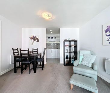 2 bed apartment to rent in Watkiss Way, Cardiff, CF11 - Photo 5