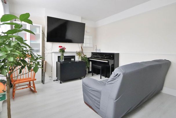 2 bedroom maisonette to rent - Photo 1