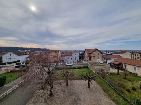 Appartement Amberieu En Bugey 4 pièce(s) - Photo 4