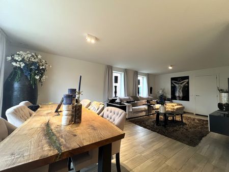 Ruime woning met 5 slaapkamers nabij het centrum - Photo 3