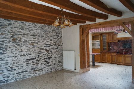 Location Maison 5 pièces 109m² JUIGNE SUR LOIRE 49610 - Photo 5
