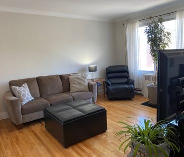 Condo for rent, Montréal-Ouest - Photo 2