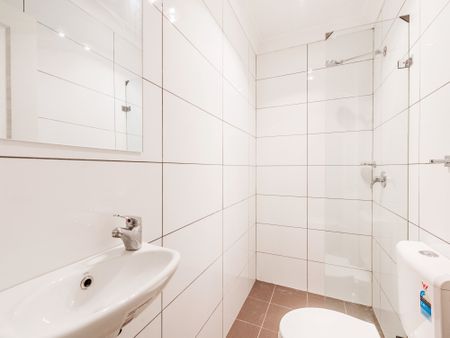 1/64 Womerah Avenue, Darlinghurst NSW 2010 - Apartment For Rent | Domain - Photo 2