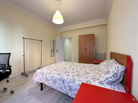 Paseo de Santa María de la Cabeza, Madrid, Community of Madrid 28045 - Foto 2