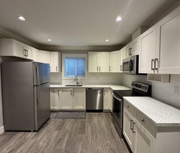 6739 Humphries Avenue apartment — Burnaby, BC (2-Bedroom) - 2 Bedroom - Photo 2