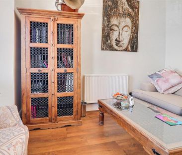 2 bedroom semi-detached house to rent - Photo 2