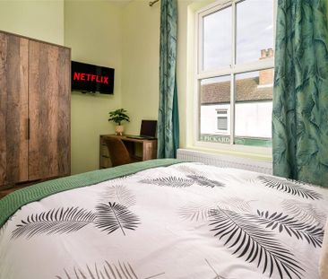 1 bedroom property to rent - Photo 4