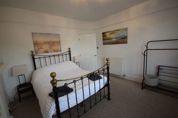 To Rent Pembroke Road, Westbourne, Bournemouth, BH4 £1,680 pcm Tenancy Info - Photo 1