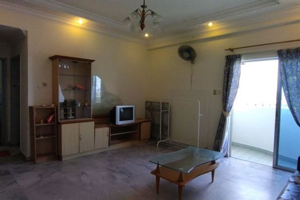 Newly painted fully furnish unit at Ridzuan condo, Sunway - Photo 1