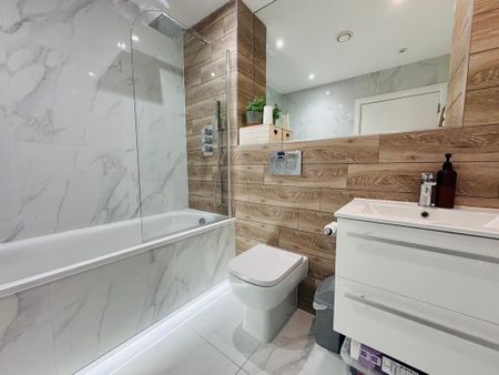 1 bedroom flat to rent - Photo 4