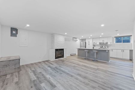 For Lease - 1105 FALAISE Road Unit# B, Cityview - Parkwoods Hills - Rideau Shore, Ontario - Photo 2