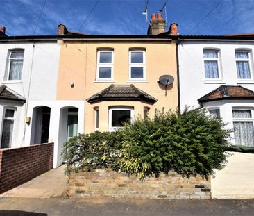 Kings Avenue, Watford - Photo 4