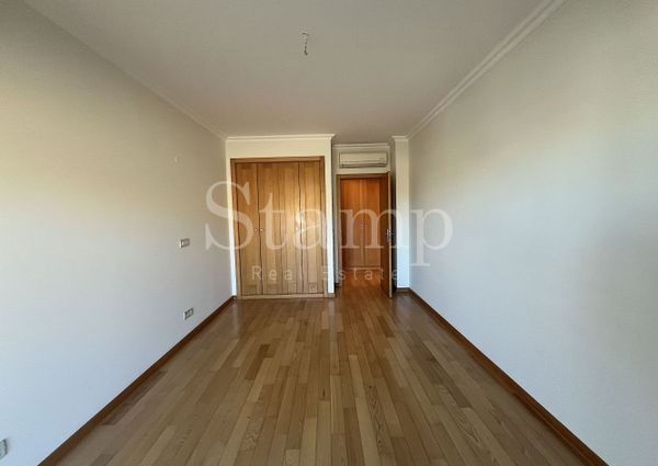 Apartamento T3 em Lisboa