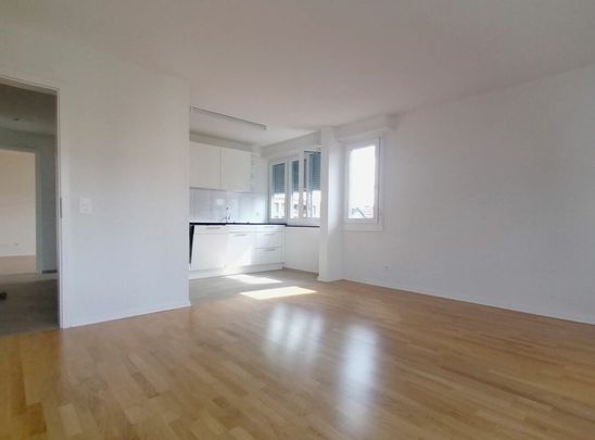 Living in Altstetten on the 2nd floor - Photo 1