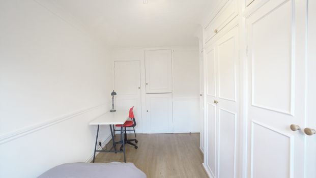 Perley House – Room 1 - Photo 1
