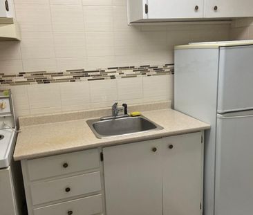 For Lease - 54 Nottingham Crescent Unit# BSMT, Brampton, Ontario - Photo 3