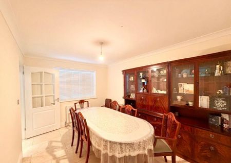 3 bedroom detached house to rent - Photo 2