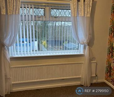 3 bedroom semi-detached house to rent - Photo 5