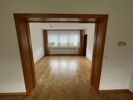 Charmante Erdgeschosswohnung mit Terrasse und Garten in Neheim! - Photo 3