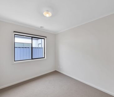 Easy Living in a Convenient Location - Photo 5