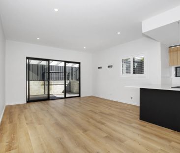 3 Bedroom Townhouse - Photo 1