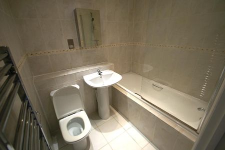 2 bedroom flat to rent - Photo 5