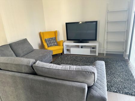 2 bedroom apartment to rent - Photo 2