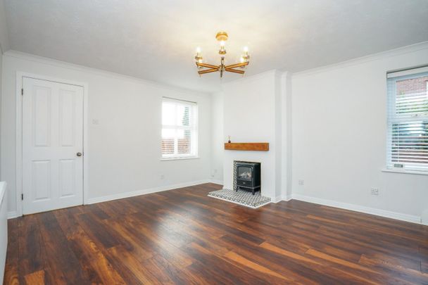 2 bedroom House To Let - Photo 1