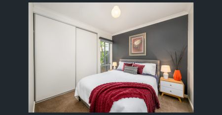 Modern Lakeside Townhouse - Photo 3