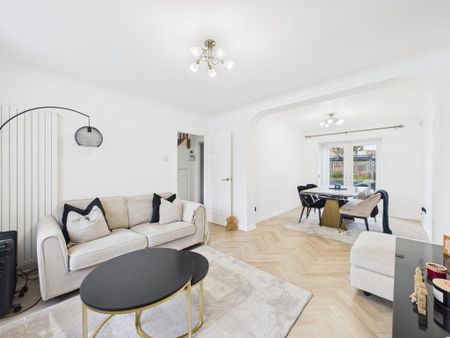 3 bedroom semi-detached house to rent - Photo 2