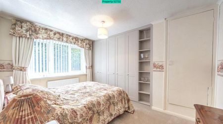 3 bedroom semi-detached house to rent - Photo 4