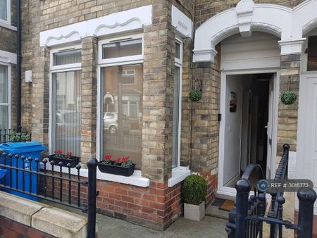 1 bedroom in a house share to rent - Photo 4