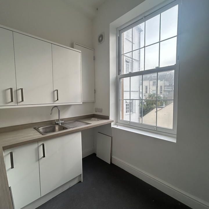 3 Bed Maisonette, Norfolk Square, BN1 - Photo 1