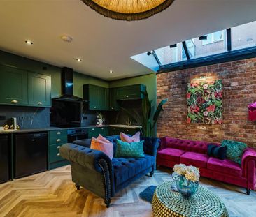 1 bedroom in a house share to rent - Photo 2