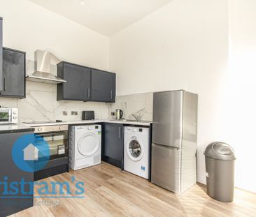 2 bed Apartment for Rent - Photo 2