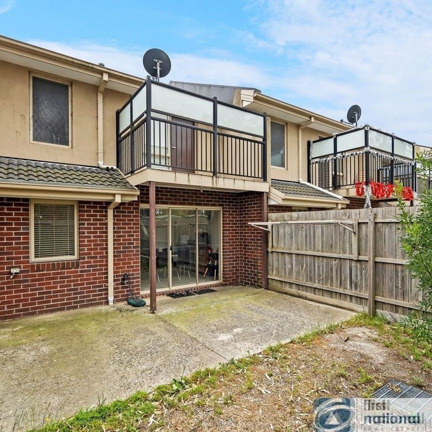 7 / 139 Endeavour Drive, Cranbourne North - Photo 1