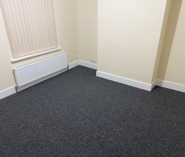 3 Bed Terraced House, Knighton Lane, LE2 - Photo 5