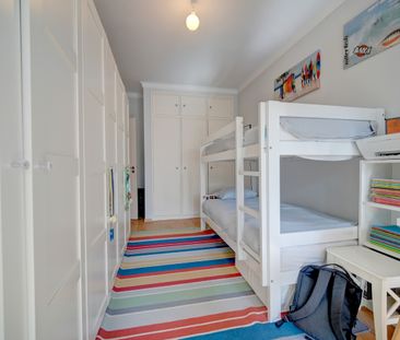 Apartamento T3 Luminoso com Garagem e Arrecadação em Cascais - Photo 3