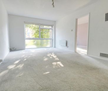 1 bedroom semi-detached house to rent - Photo 3