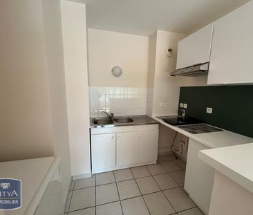 Location Appartement 2 pièces 46m² LAVAL 53000 - Photo 4