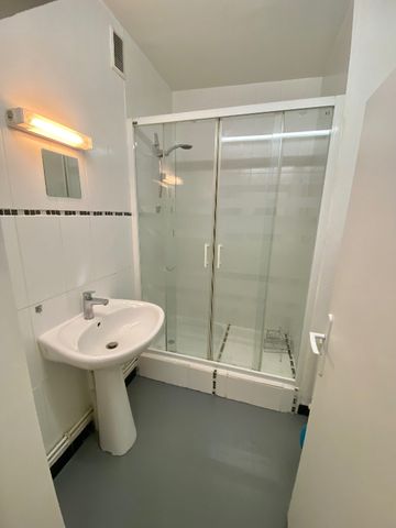Location Appartement 1 pièce 36m² - Photo 3