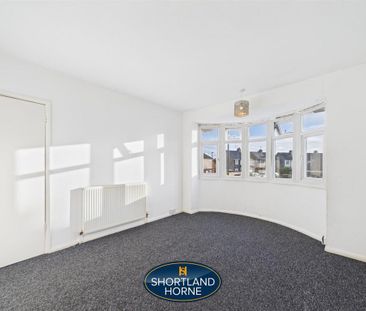 3 bedroom end of terrace house to rent - Photo 3