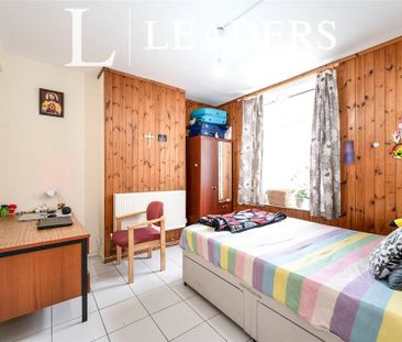 4 bedroom terraced house to rent - Photo 4