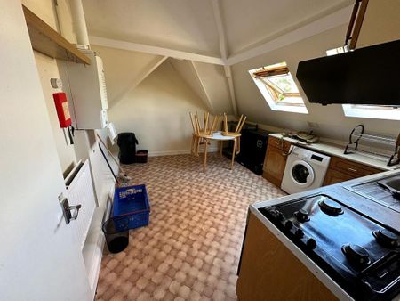 2 bedroom flat to rent - Photo 4